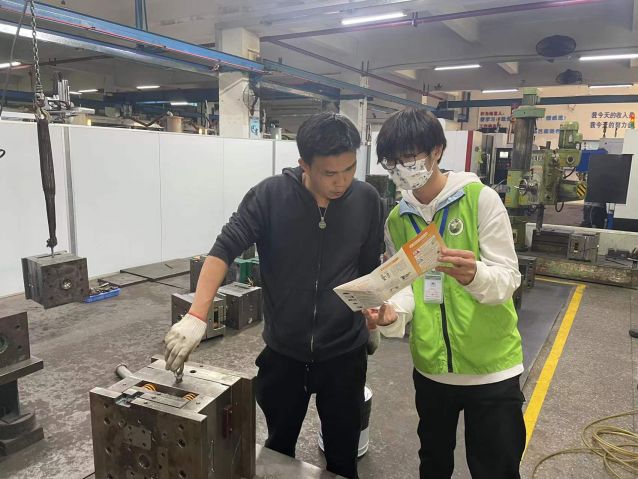 三鄉(xiāng)鎮(zhèn)開展“勤勞致富，遠(yuǎn)離毒品”禁毒宣傳活動照片4.jpg
