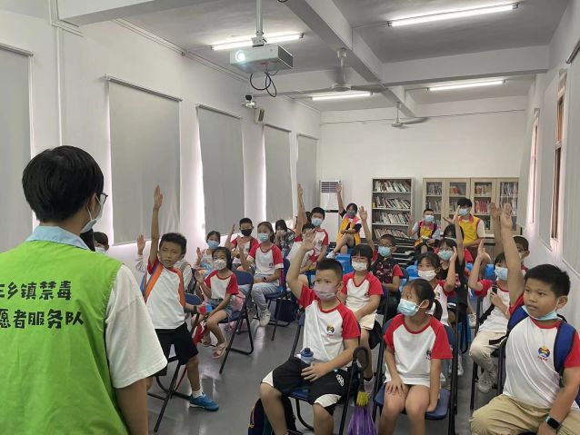 三鄉(xiāng)鎮(zhèn)開展“無毒暑期，健康同行”禁毒宣傳活動圖片4.jpg